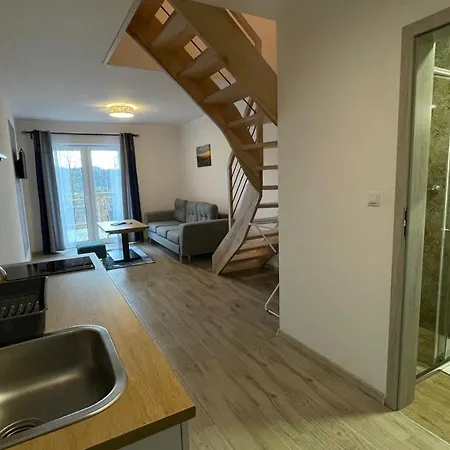 Dwupoziomowe Leszczyna Апартаменты