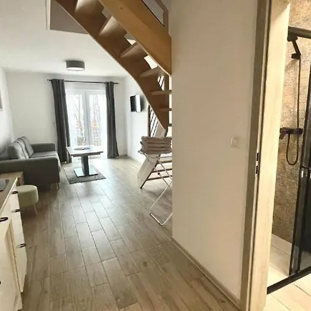 Dwupoziomowe Leszczyna Appartement *